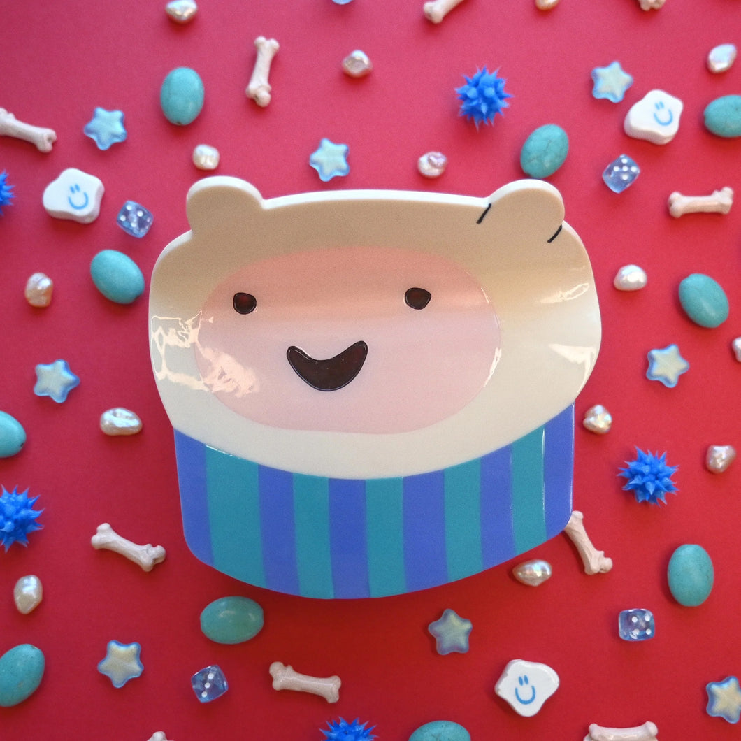 Finn Cupcake Hair Claw