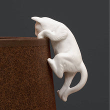 Load image into Gallery viewer, Hanging Porcelain Cat - Tigertree
