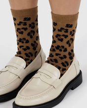 Load image into Gallery viewer, Crew Sock - Dark Leopard
