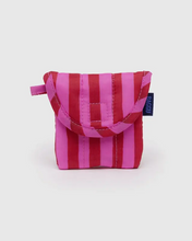 Load image into Gallery viewer, Puffy Earbuds Case- Pink &amp; Red Painted Stripe
