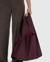 Load image into Gallery viewer, Standard Baggu- Mahogany - Tigertree
