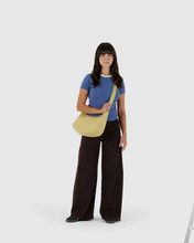 Load image into Gallery viewer, Medium Recycled Leather Crescent Bag- Straw
