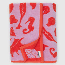 Load image into Gallery viewer, Bath Towel - Sea Shells
