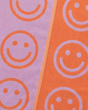 Load image into Gallery viewer, Bath Towel - Happy Lilac
