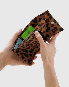 Snap Wallet- Leopard