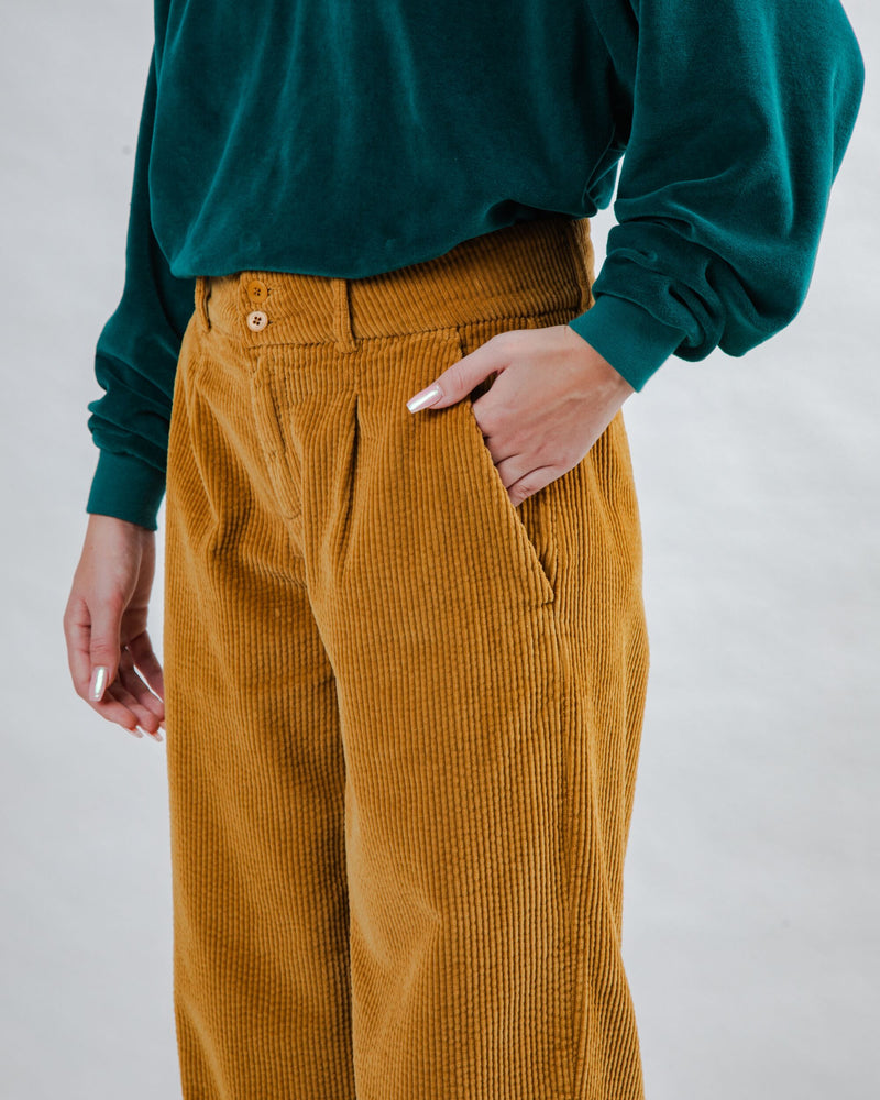 Load image into Gallery viewer, Corduroy Pleated Pants - Camel