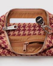 Load image into Gallery viewer, Nylon Pochette - Tan Houndstooth
