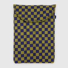 Load image into Gallery viewer, Puffy Laptop Sleeve 16&quot; - Pear Navy Check
