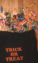 Load image into Gallery viewer, Peanuts I GOT A ROCK Trick or Treat Pillowcase
