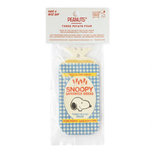 Load image into Gallery viewer, Snoopy Bread Air Freshener
