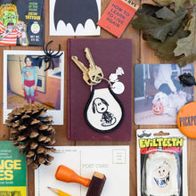 Load image into Gallery viewer, Snoopy Patch Keychain Skeleton
