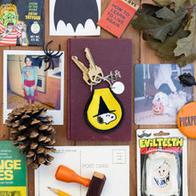 Load image into Gallery viewer, Snoopy Patch Keychain Witch
