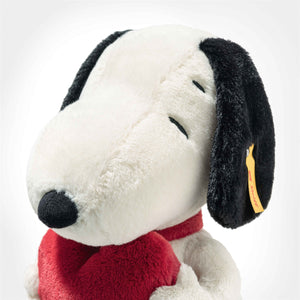 Snoopy Peanuts Love Red Heart