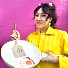 Load image into Gallery viewer, Sunny-Side Up Mini Claw - Tigertree
