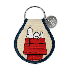 Load image into Gallery viewer, Snoopy Doghouse Patch Keychain - Tigertree
