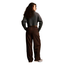 Load image into Gallery viewer, Dolman Gris Wavy Knit Sweater
