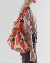 Load image into Gallery viewer, Standard Baggu - Strawberry - Tigertree
