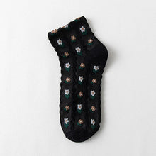 Load image into Gallery viewer, Floral Cable Socks - Tigertree
