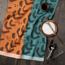 Load image into Gallery viewer, Echo Jacquard Tea Towel - Tigertree

