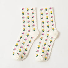 Load image into Gallery viewer, Floral Cable Socks - Tigertree
