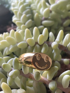 Gold Smiley Face Ring - Tigertree