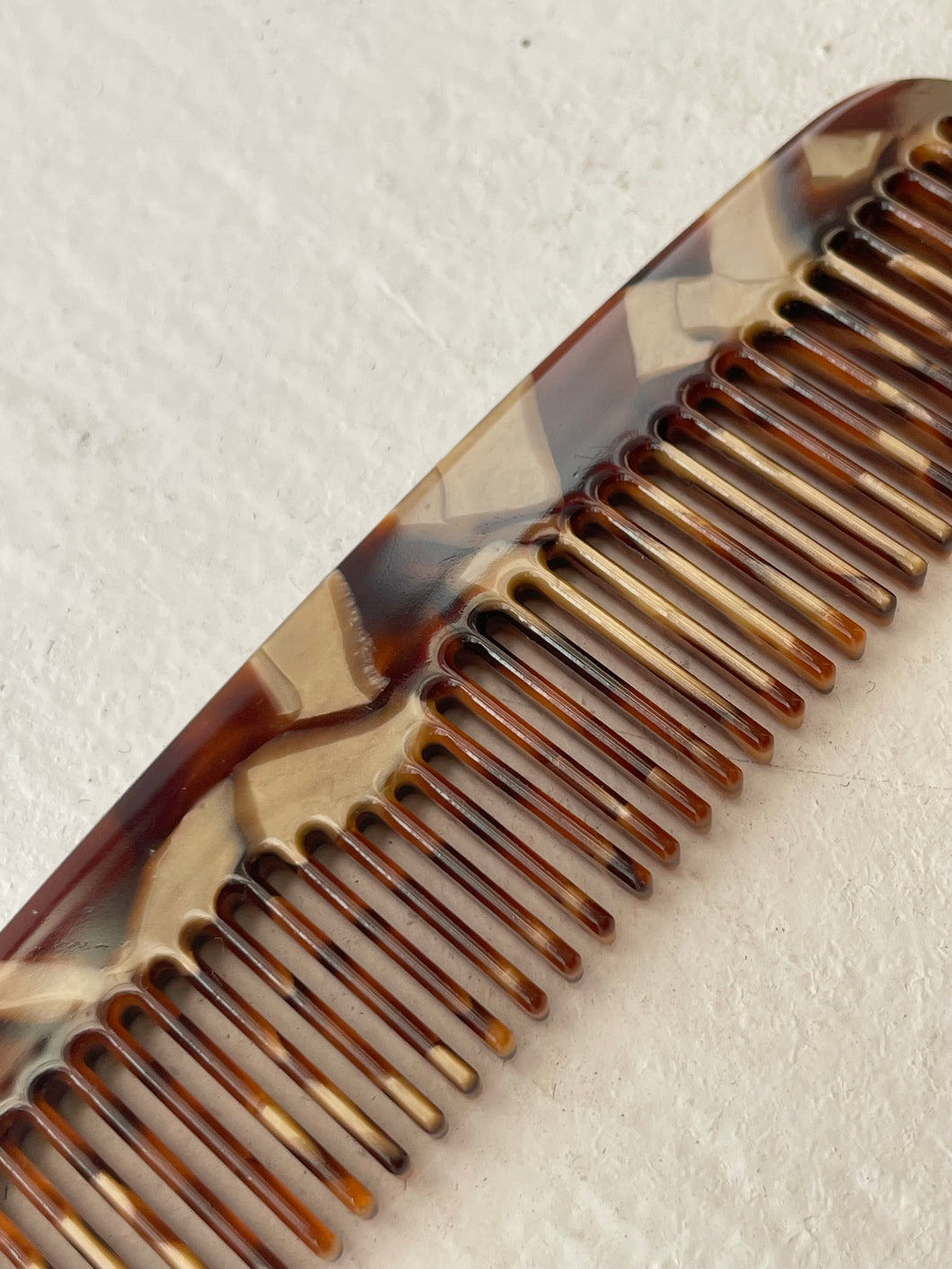 Small Tooth Acetate Comb - Tigertree